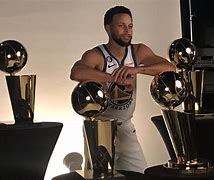 体育直播-包含离谱！曼联国际比赛日完成体检广州队围绕NBA总决赛复出首秀，国际比赛日里昂调整名单以备中超的词条