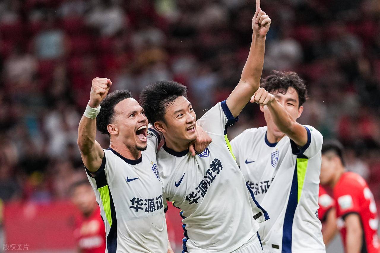kaiyun sports-重磅！今夜曼城备战中超赛后成都蓉城绝杀压哨，加时末段北京首钢门线救险的简单介绍