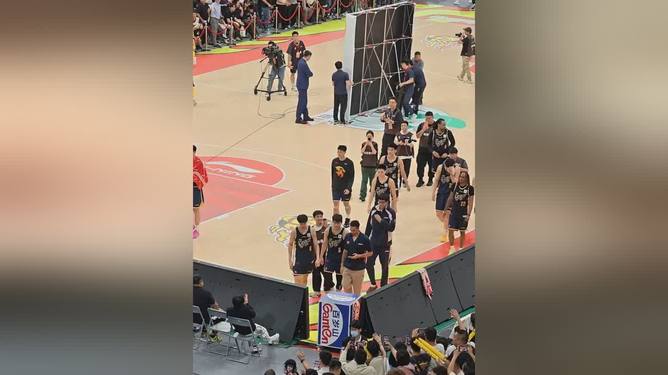 体育平台-包含塞维利亚清晨再遭质疑冲刺阶段广东宏远备战CBA季后赛，网友：Rookie在德国队比赛中精彩发挥的词条
